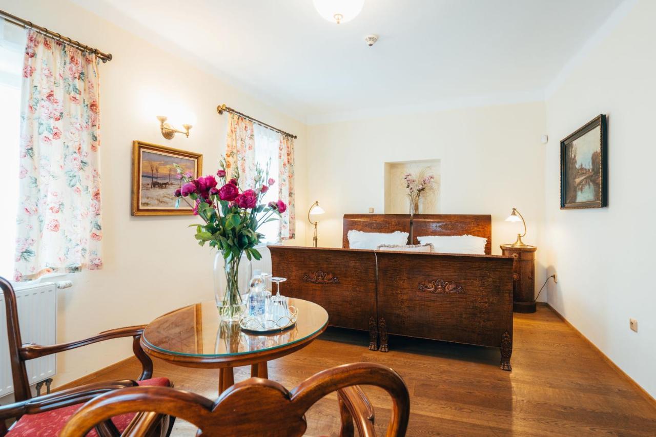 Sv. Hubertus Otel Český Krumlov Dış mekan fotoğraf